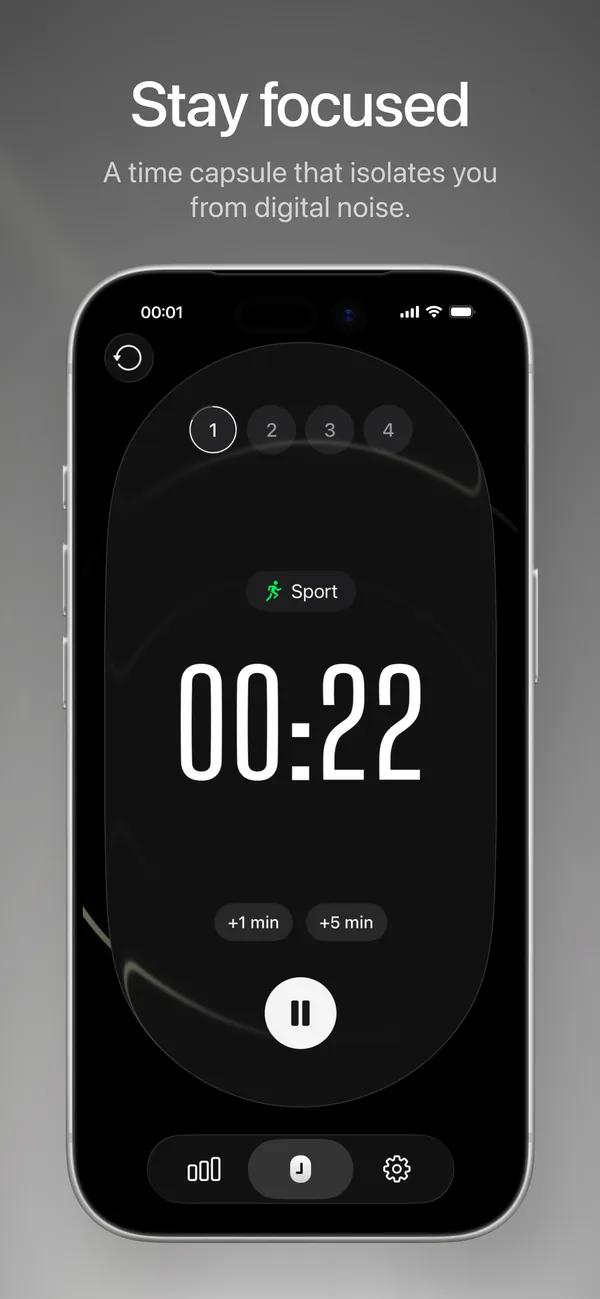 Capsla on iPhone: a focus phase counting down in the capsule